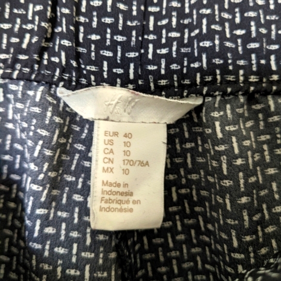 H&M Pattern Print Crop pant with Elastic waistband - Picture 4 of 5